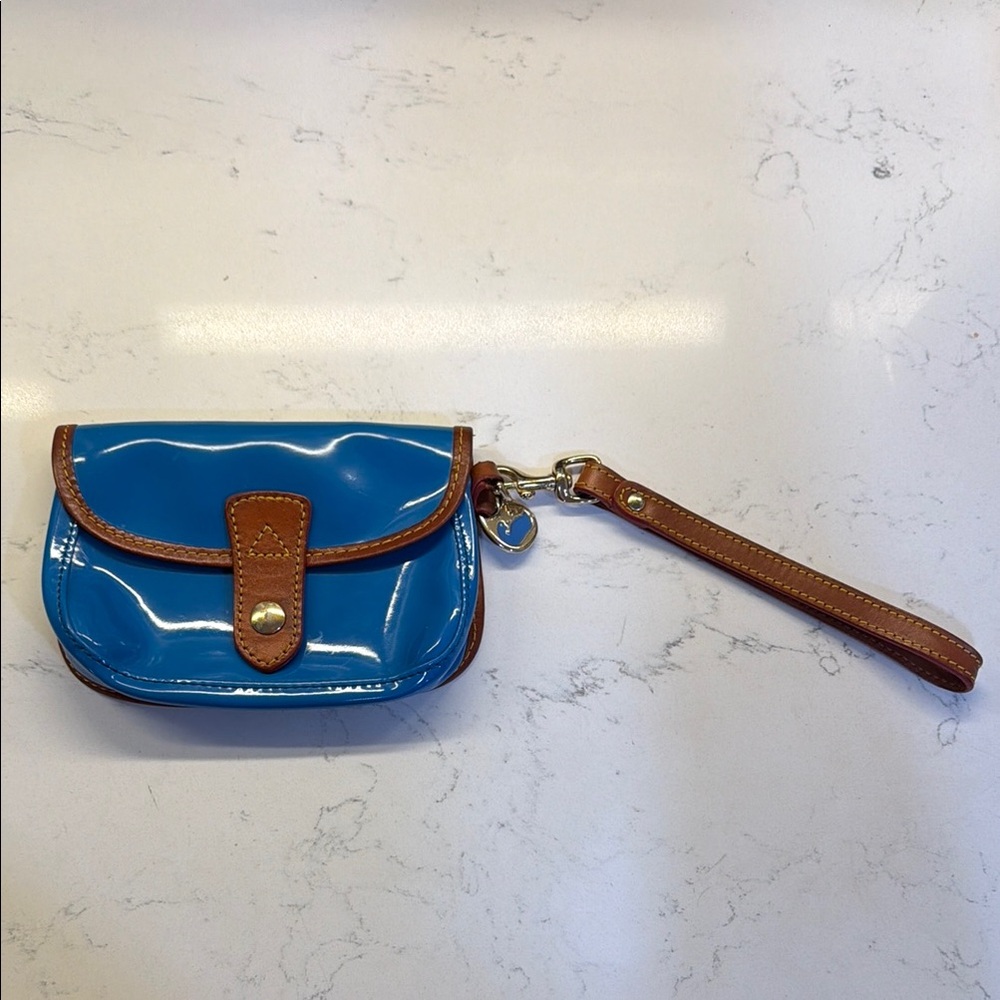 Vintage Dooney & Burke wristlet